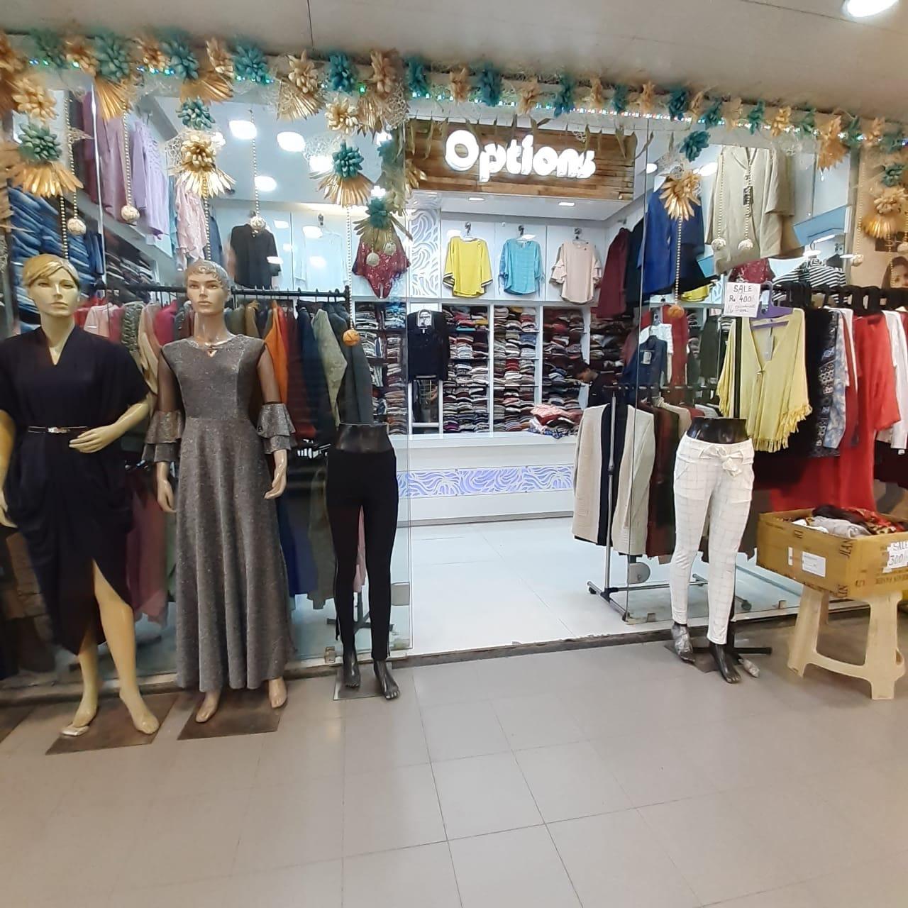 Kothamangalam – Blossom Exclusive Store