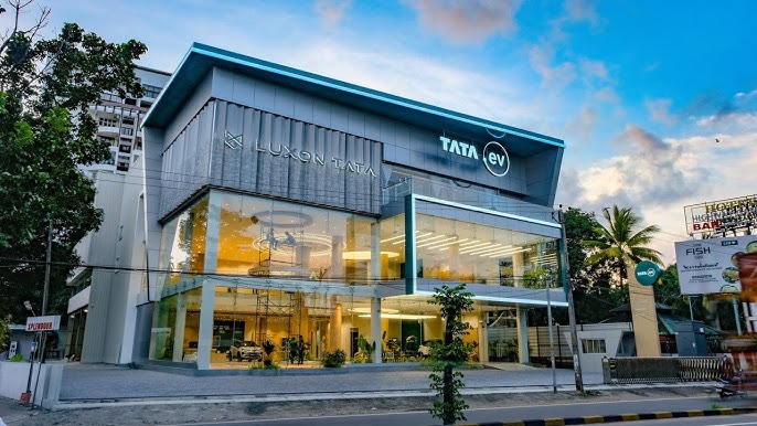 Luxon Tata – Thrippunithura